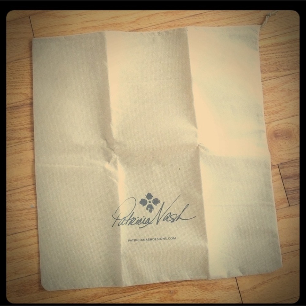 Patricia Nash dust bag NEW